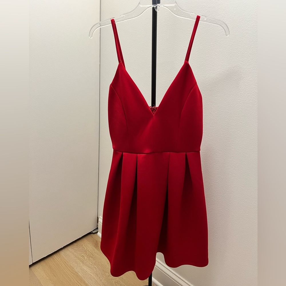 Windsor size large red cocktail dress
